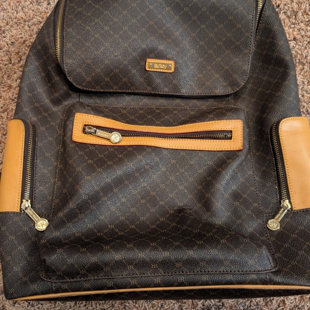 Rioni Black and Tan Backpack